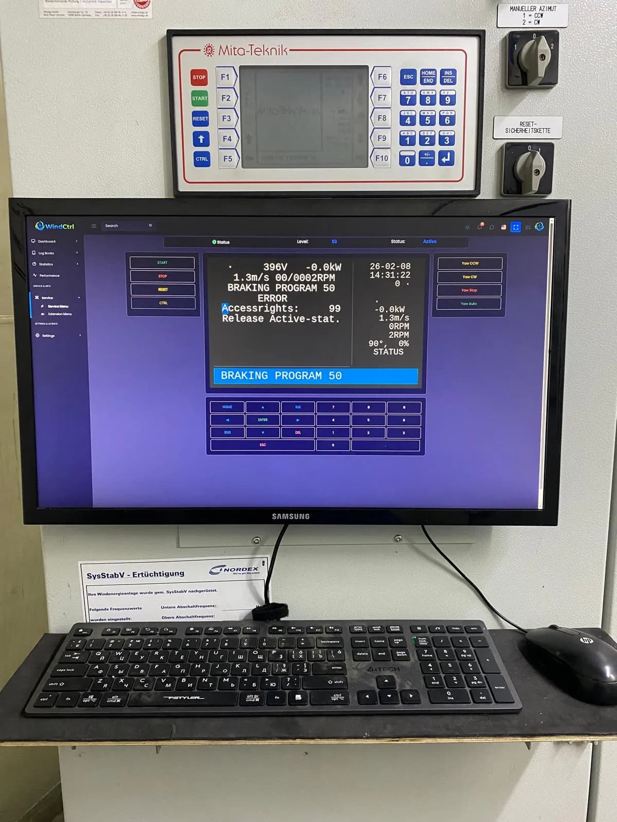 Meniul de service WindCtrl la distanță, care reproduce ecranul și tastatura controlerului Mita-Teknik